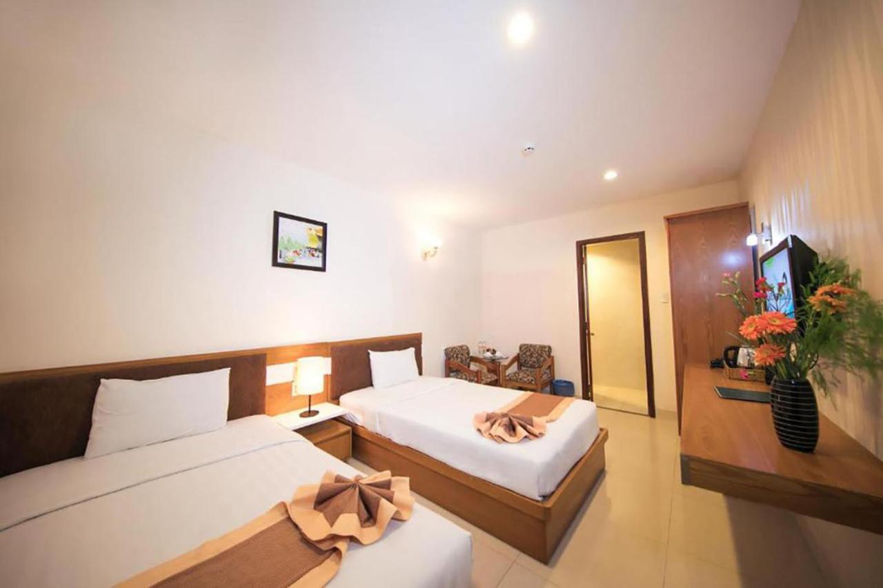 Valentine Luxury Hotel - 31 Bui Vien Street Ho Chi Minh City Exterior photo