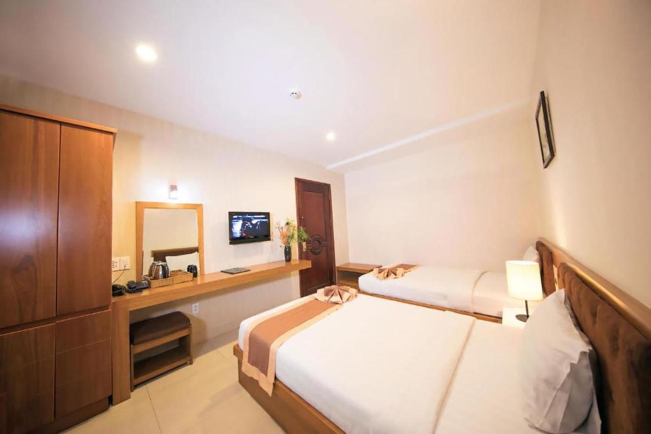 Valentine Luxury Hotel - 31 Bui Vien Street Ho Chi Minh City Exterior photo
